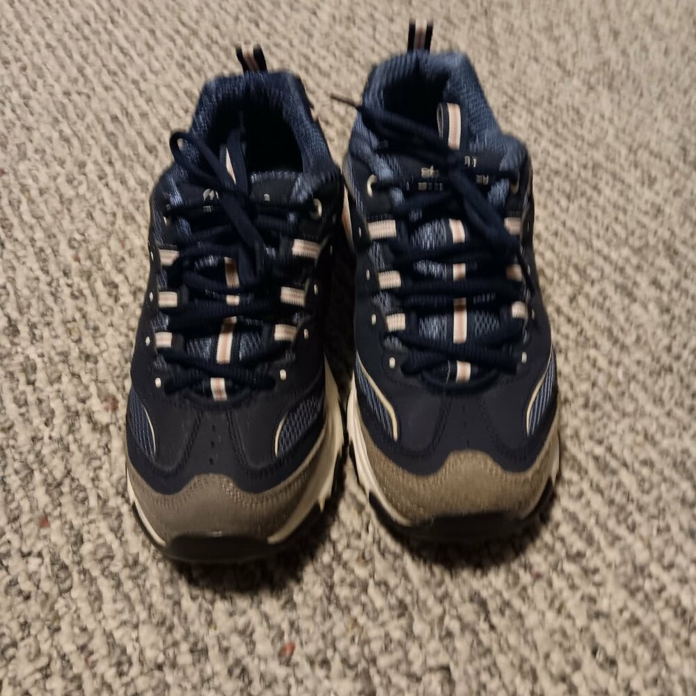 woman's Skechers navy with gray  size 6